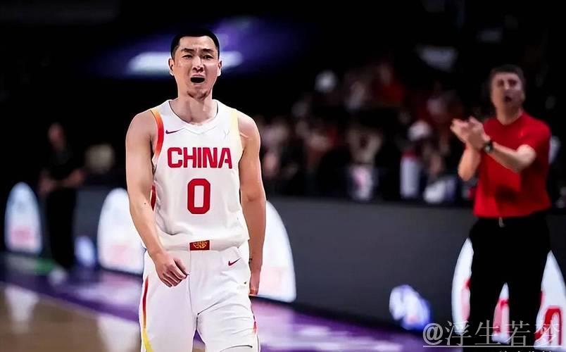 高诗岩快速突破左手抛投稳获两分