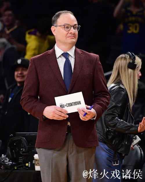重磅！NBA最权威记者宣布退役 结束30年生涯